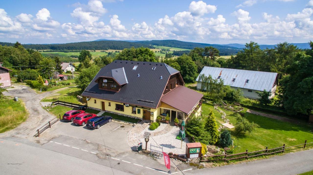 Penzion U Zpevaku Nove Hute Eksteriør bilde
